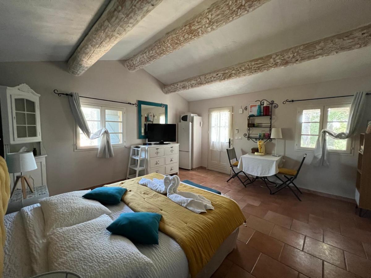 Appel Du Luberon Villa Mérindol Екстериор снимка