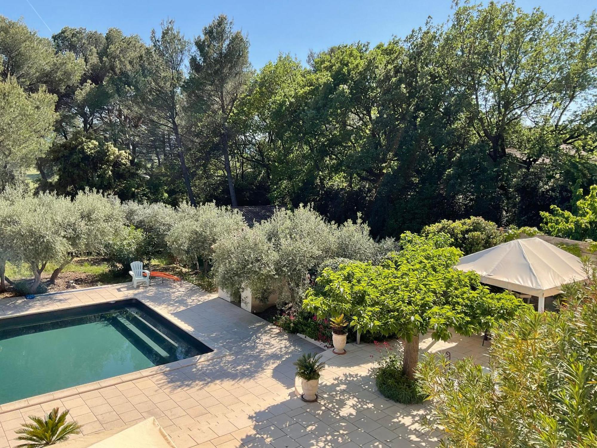 Appel Du Luberon Villa Mérindol Екстериор снимка